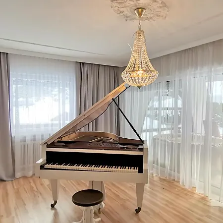 Willa Rafael Kaiser Privee - Spielberg *