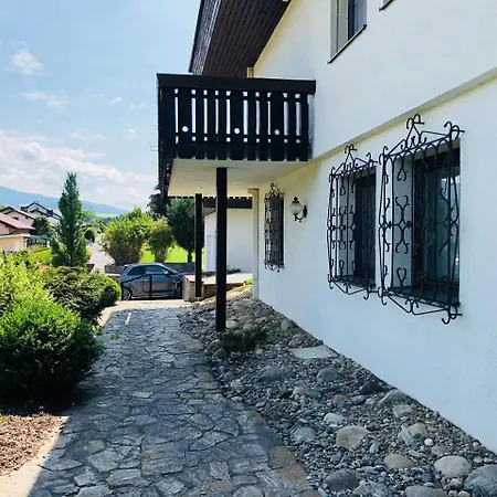 Rafael Kaiser Privee - Spielberg Villa