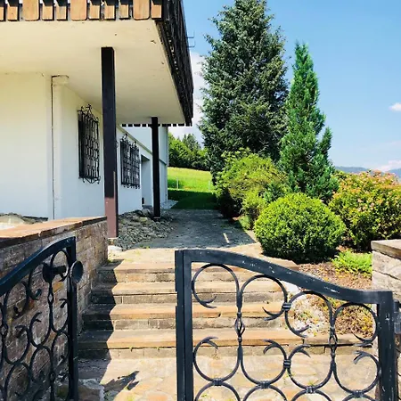 Rafael Kaiser Privee - Spielberg Willa *