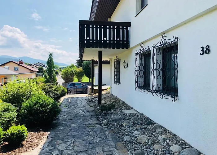 Rafael Kaiser Privee - Spielberg Villa